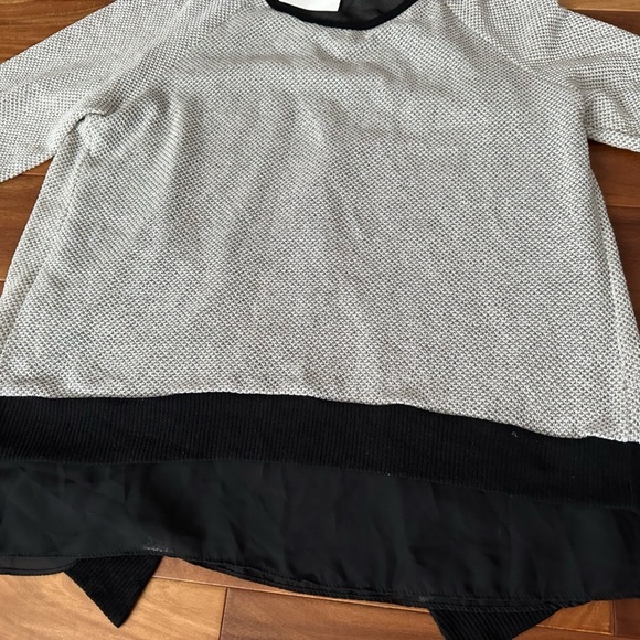 Green Envelope Grey Sweater with Flowy Black Dress Shirt Layered Shirt size XL - Picture 2 of 4